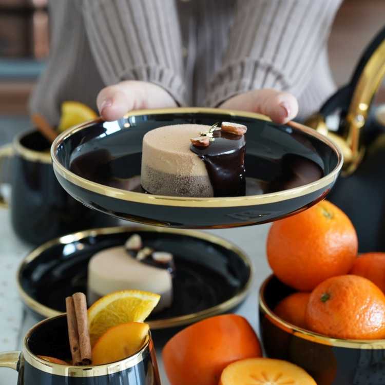 Obrázok pre Dezertný tanier čierny GOLD 19cm